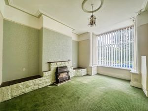 Lounge- click for photo gallery